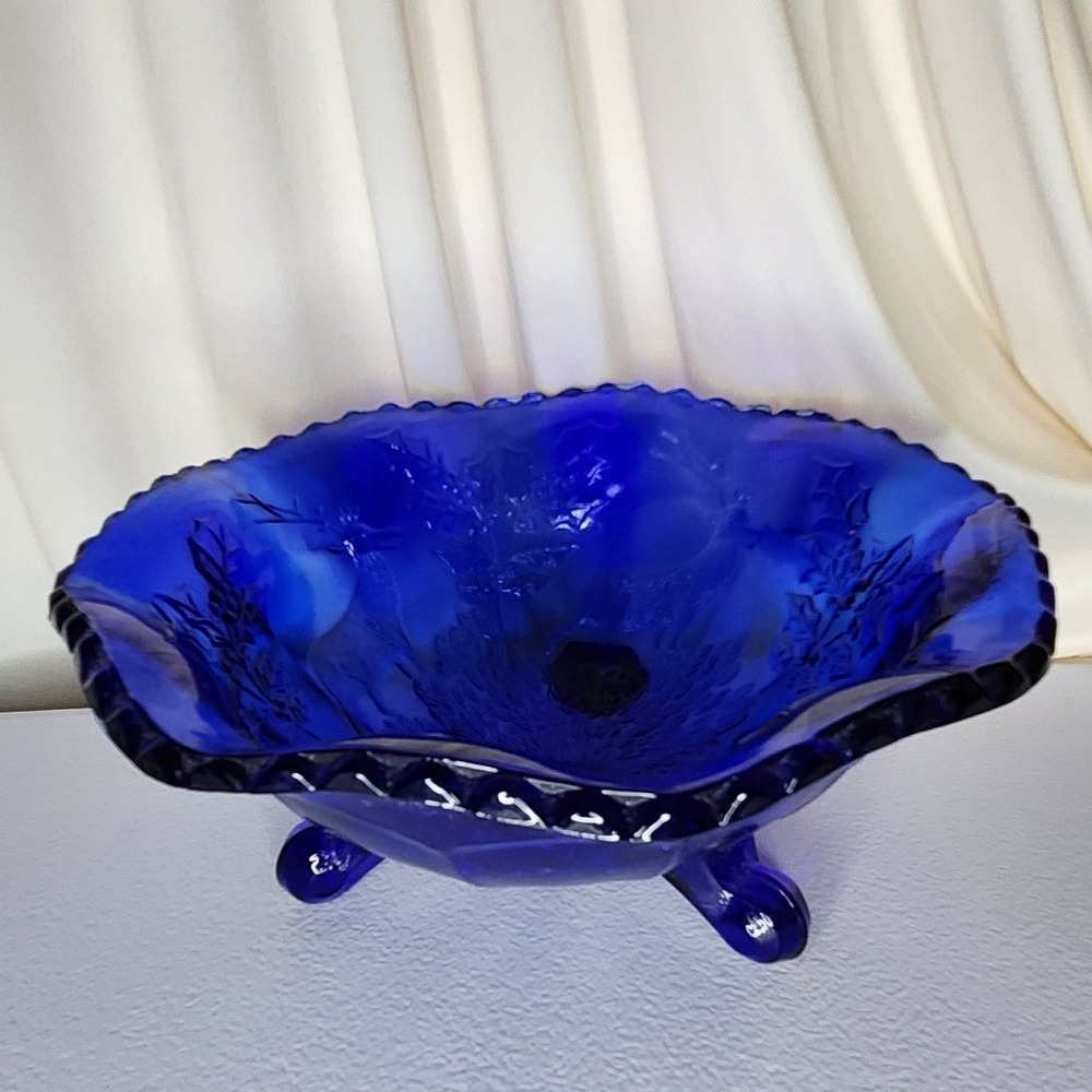 Fenton Cobalt Blue Holiday Stag Tri-Footed Bowl